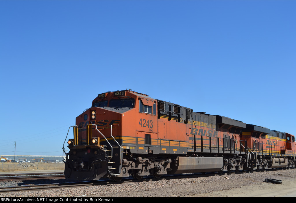 BNSF 4243